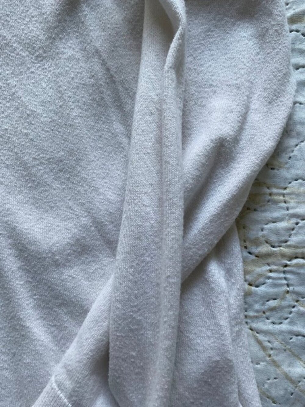 Tommy Hilfiger White Fine Knit V-Neck Sweater - Picture 3 of 5